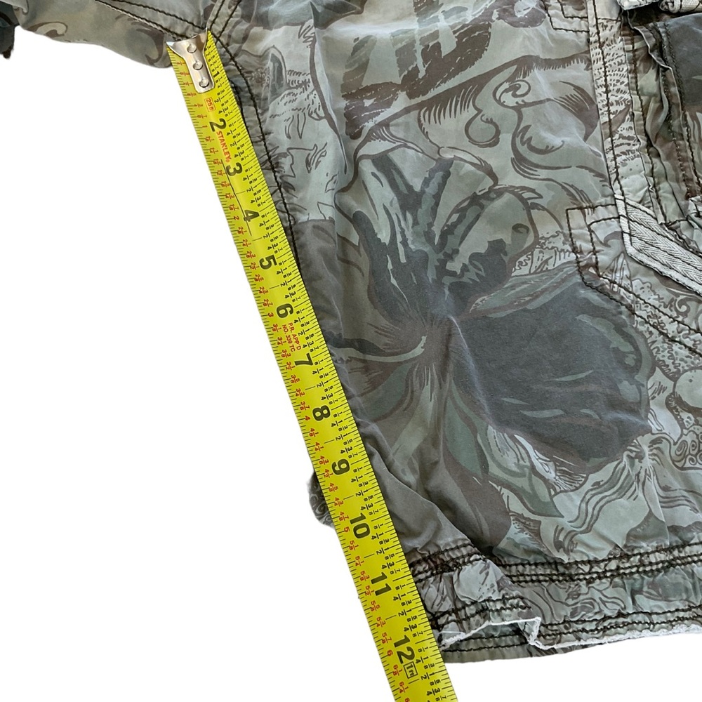 Jet Lag Camo Cargo Shorts Mens 38 Waist Pale Green Floral Print Distress Y2K 90s - Picture 13 of 13